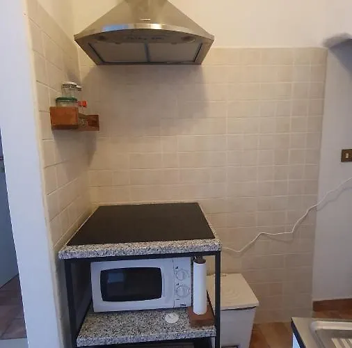 L'ancendola Nyaraló CastellʼAzzara