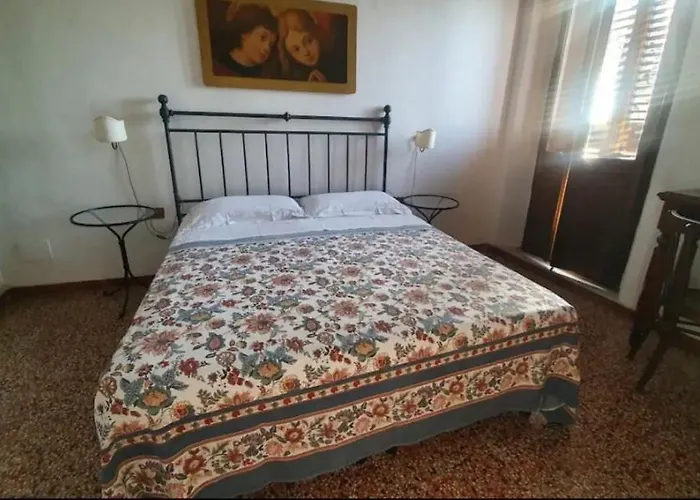 L'ancendola Nyaraló *